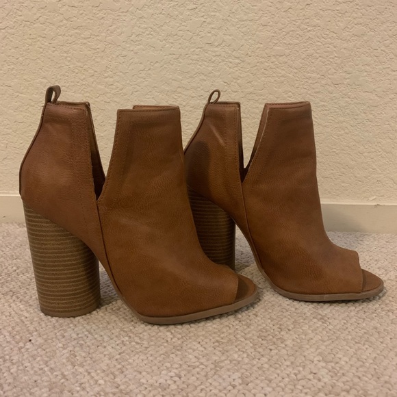 Vici Shoes - Chunky heel open toe booties